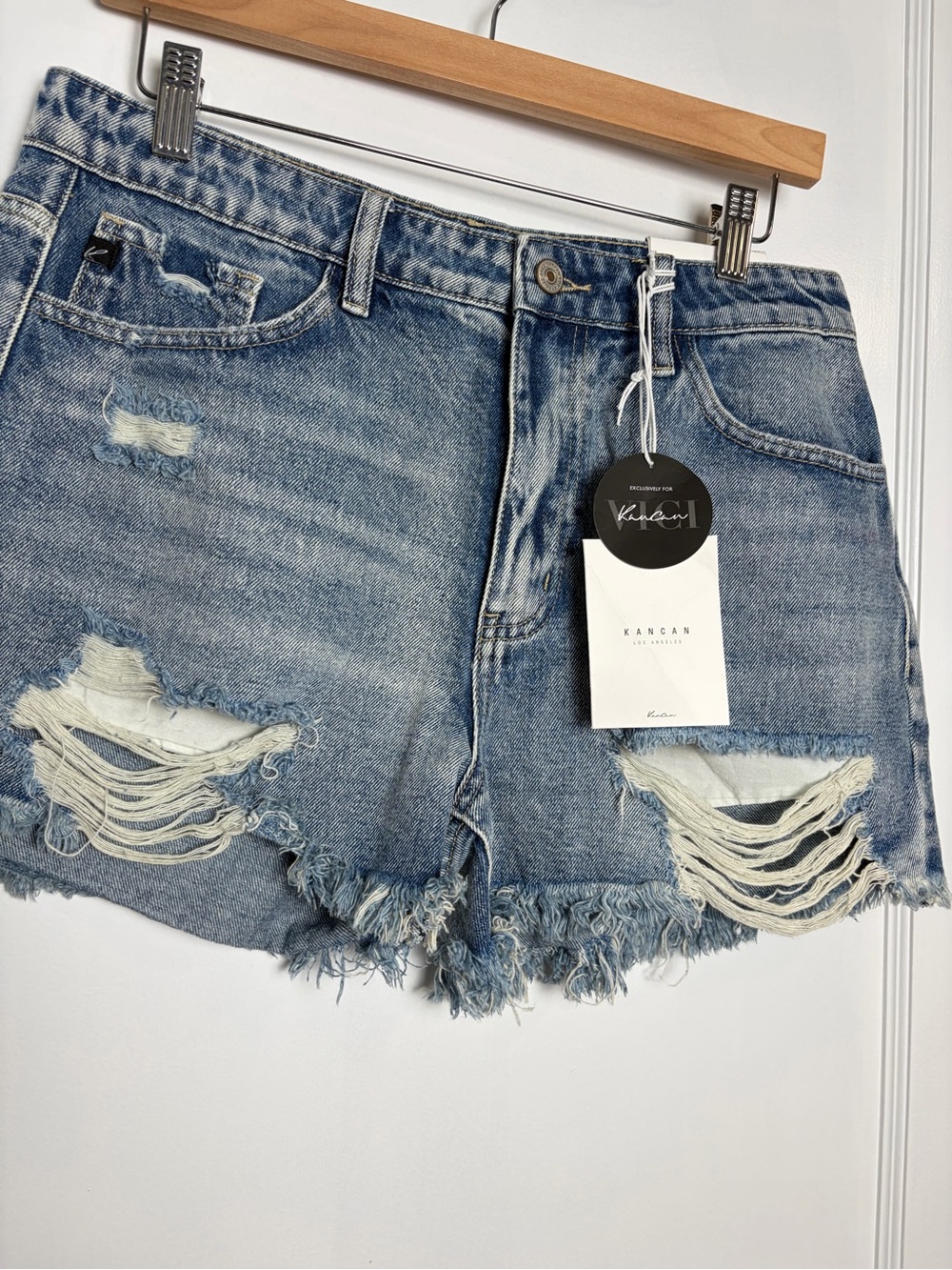 KanCan High Rise Distressed denim Shorts Large - Picture 14 of 16
